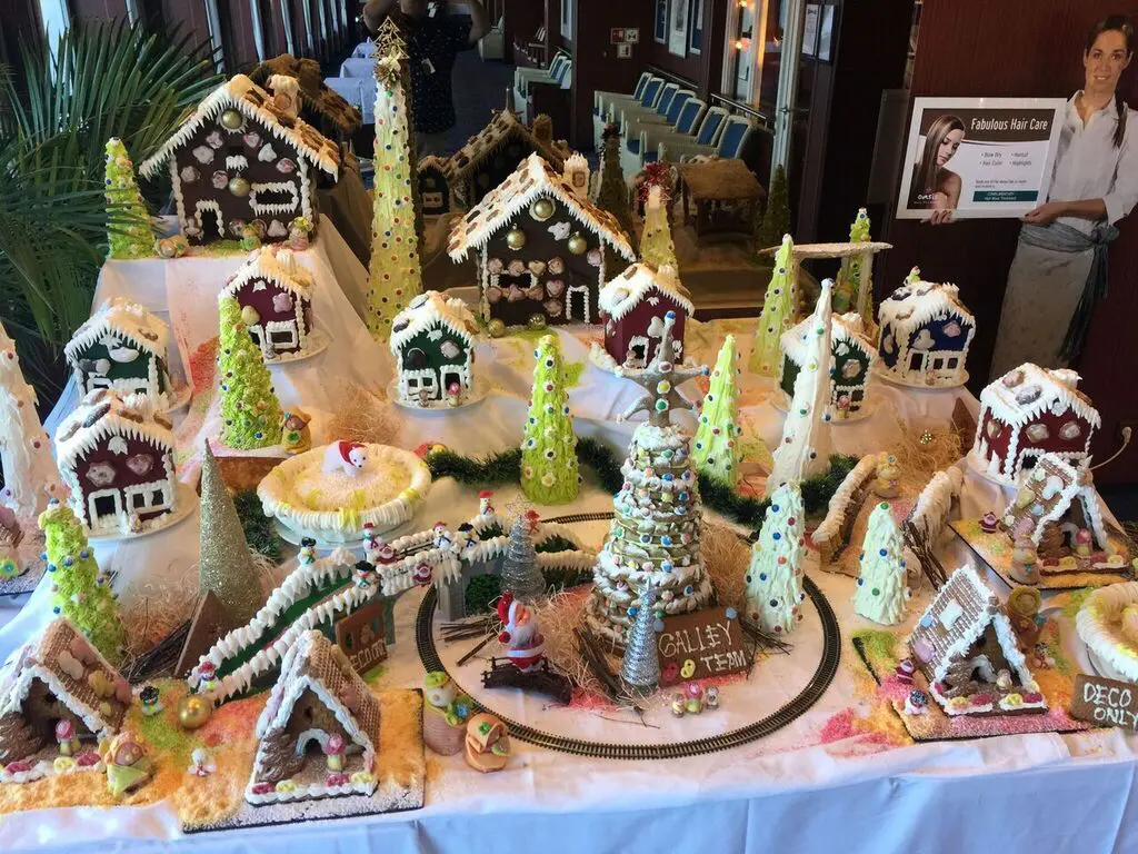 How did Bicton Travel end up celebrating Christmas with 600 clients on a cruise? 20 astor-6