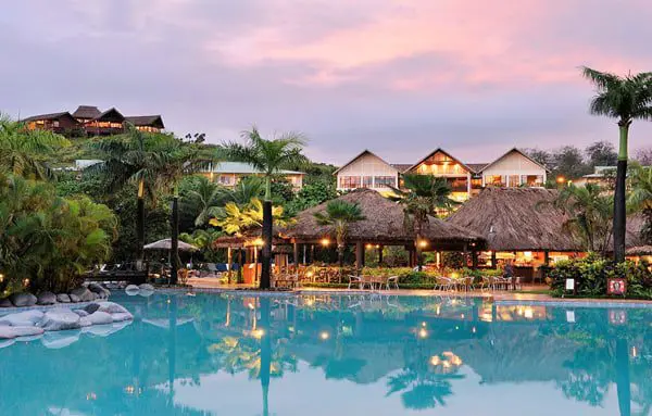 The Daily Travel Agent Bites: Thurs 1 Dec 39 Travel Agent outrigger