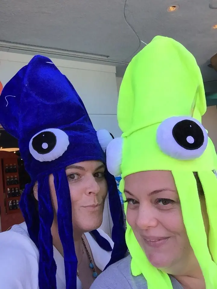 26 hilarious Travel Agent moments from 2016 92 the-moment-agents-dressed-like-octopuses