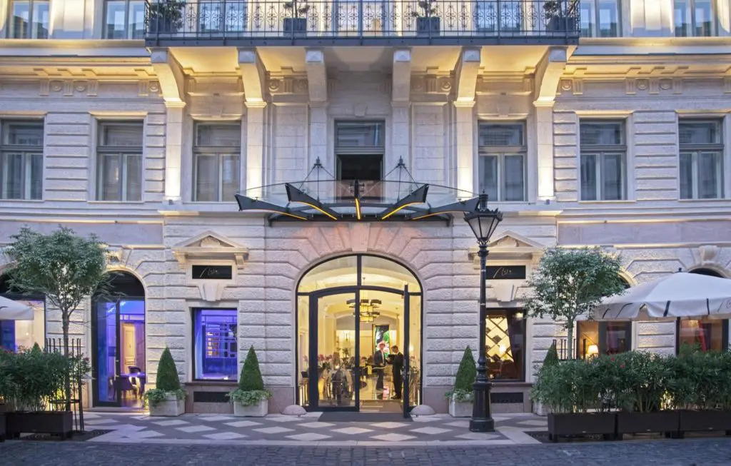 Aria Hotel Budapest-karryon