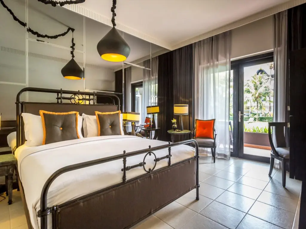 Tripadvisor names Travellers Choice top 10 hotels for 2017 71 Shinta_Poolside-garden-king-karryon