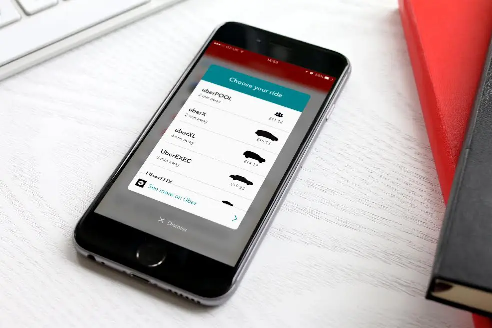 Hotels.com now lets travellers order... pizza? 12 hotels-com-concierge-2