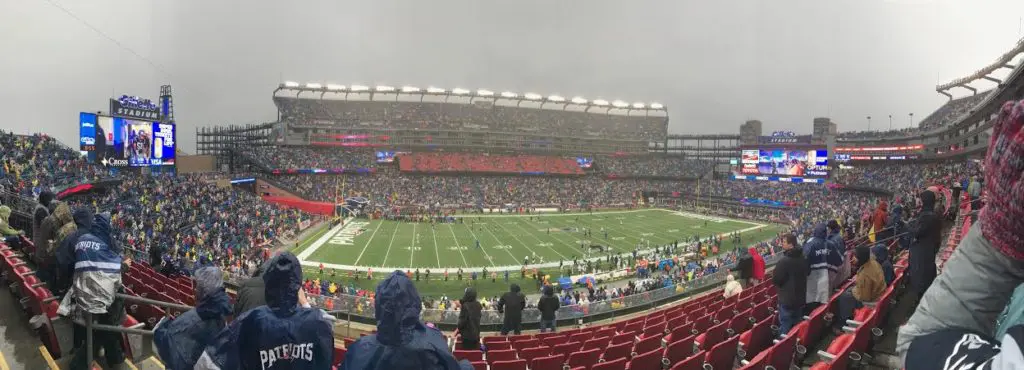 It looks like a picture of friends at a sports game, but the details behind it will make you smile 11 Paula 2