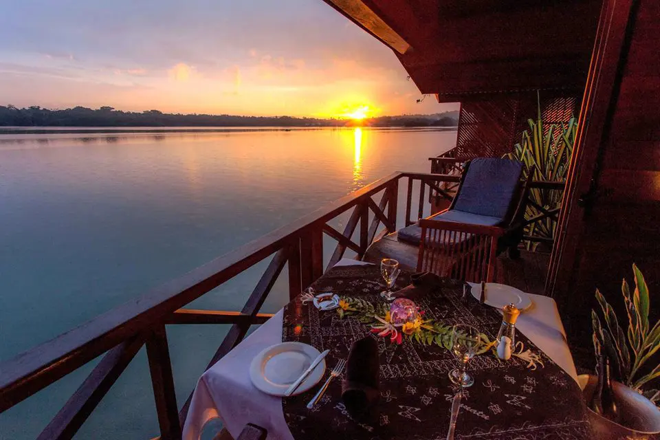 The Daily Travel Agent Bite: Fri 10 Feb 34 Sunset Bungalows Resort