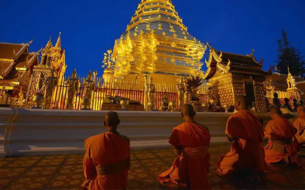 HIGHER LIFE: Riding the road to enlightenment on a scooter in Chiang Mai 13 Wat.Phra.That.Doi.Suthep.festival