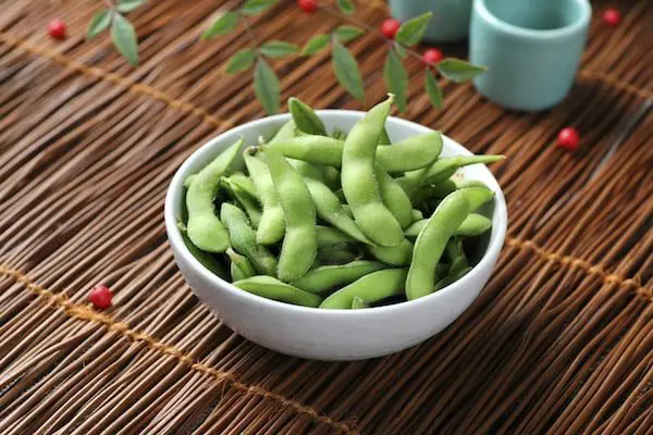 4 healthwise snacks to supercharge everyone in the office 5 edamame-karryon