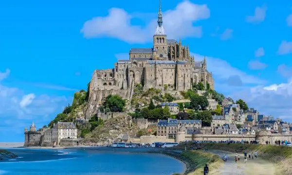 The Daily Travel Agent Bite: Thurs 16 Mar 35 Travel Agent Albatross Tours