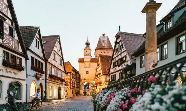 The Daily Travel Agent Bite: Tues 7 Mar 39 Germany