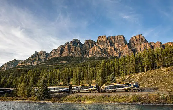 Top 5 photo opportunities along Rocky Mountaineer's First Passage to the West 21 rok2