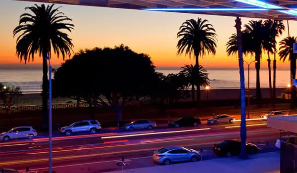Free room upgrades for middle-seat fliers heading to Santa Monica 3 shore-hotel-karryon