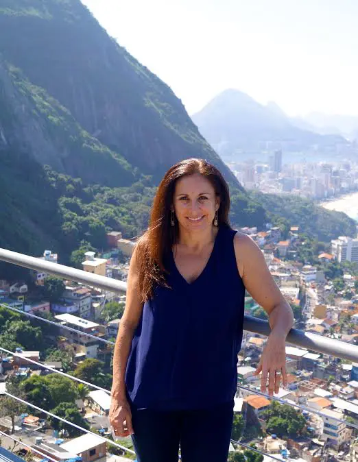 The Daily Travel Agent Bite: Thurs 13 Apr 48 Travel Agent Adventure World