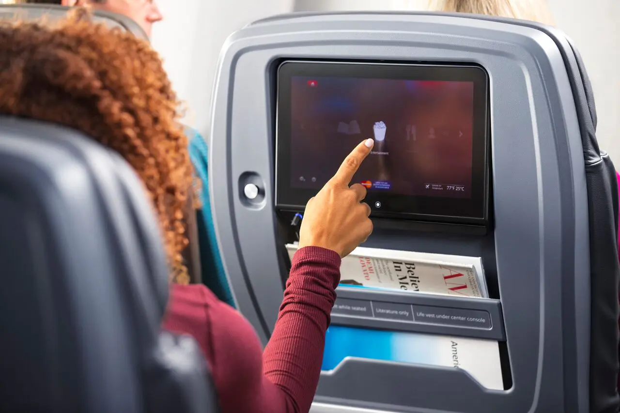 #travelforlife: Simon Dodd, American Airlines GM Australia & NZ 27 American Airlines Premium Economy