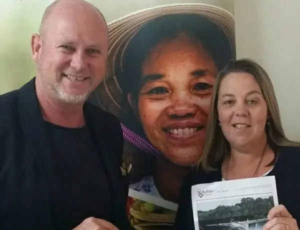 The Daily Travel Agent Bite: Mon 3 Apr 38 Buffalo Tours