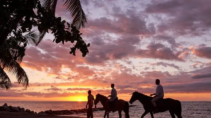 How can you book out an entire tropical island for just $201 per night? 12 HL_horsesunset_5_677x380_FitToBoxSmallDimension_Center