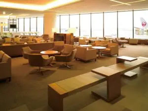 JAL Business Class Lounge at NRT