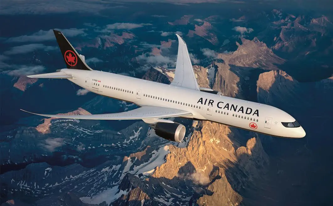 Air Canada plane