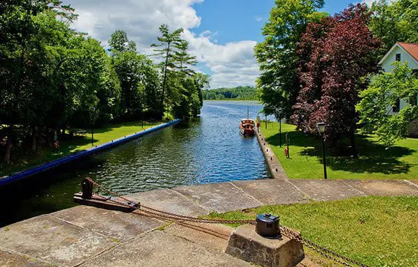 All aboard! Captain your own cruise on the Rideau Canal in Canada 11 can