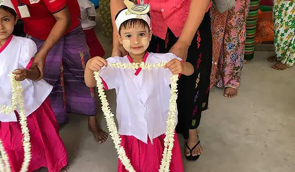 "Myanmar gets a helping hand: I get a giant serve of reality." Karsten Horne 28 girl