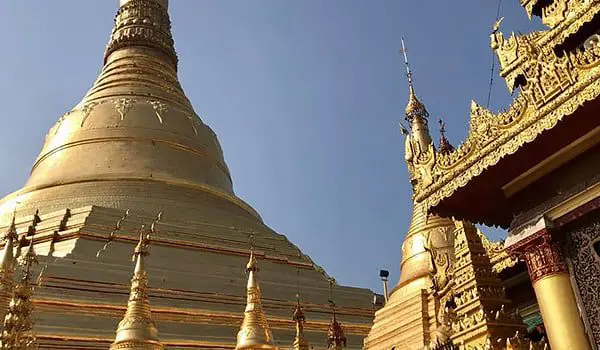 "Myanmar gets a helping hand: I get a giant serve of reality." Karsten Horne 23 pagoda2