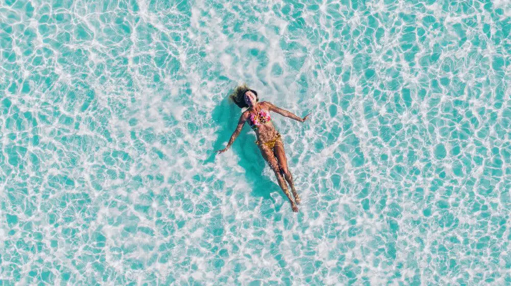 NOBODY CARES ABOUT YOUR SOCIAL SELFIES. APPARENTLY.