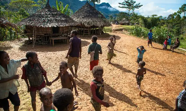 Protecting Papua New Guinea's beauty, culture & unique diversity 16 PNG 4 Mark Luckey