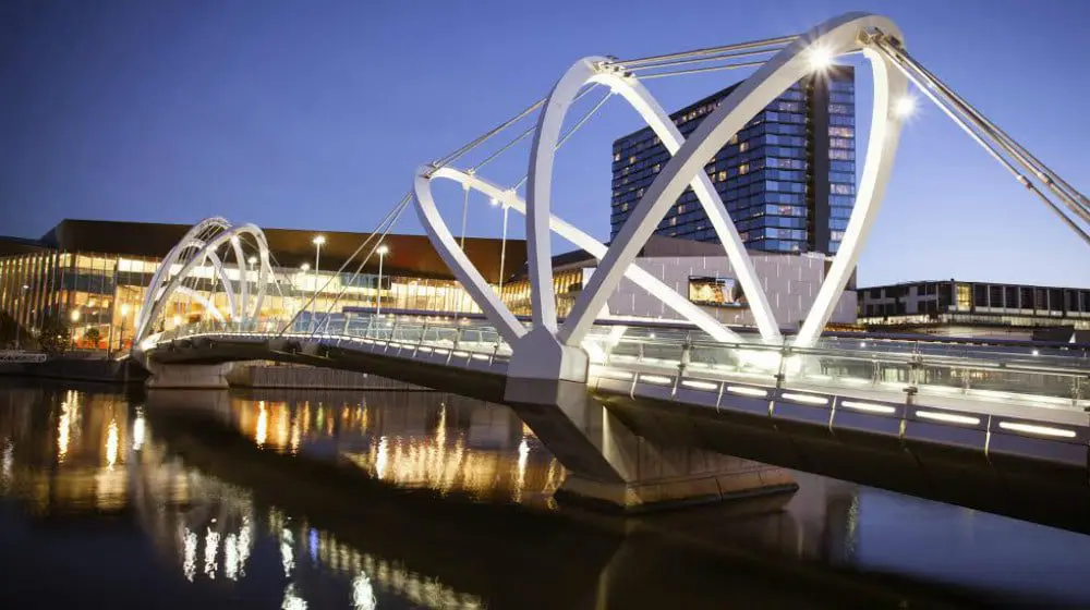 Pan Pacific will take over Hilton Hotel in Melbourne very soon