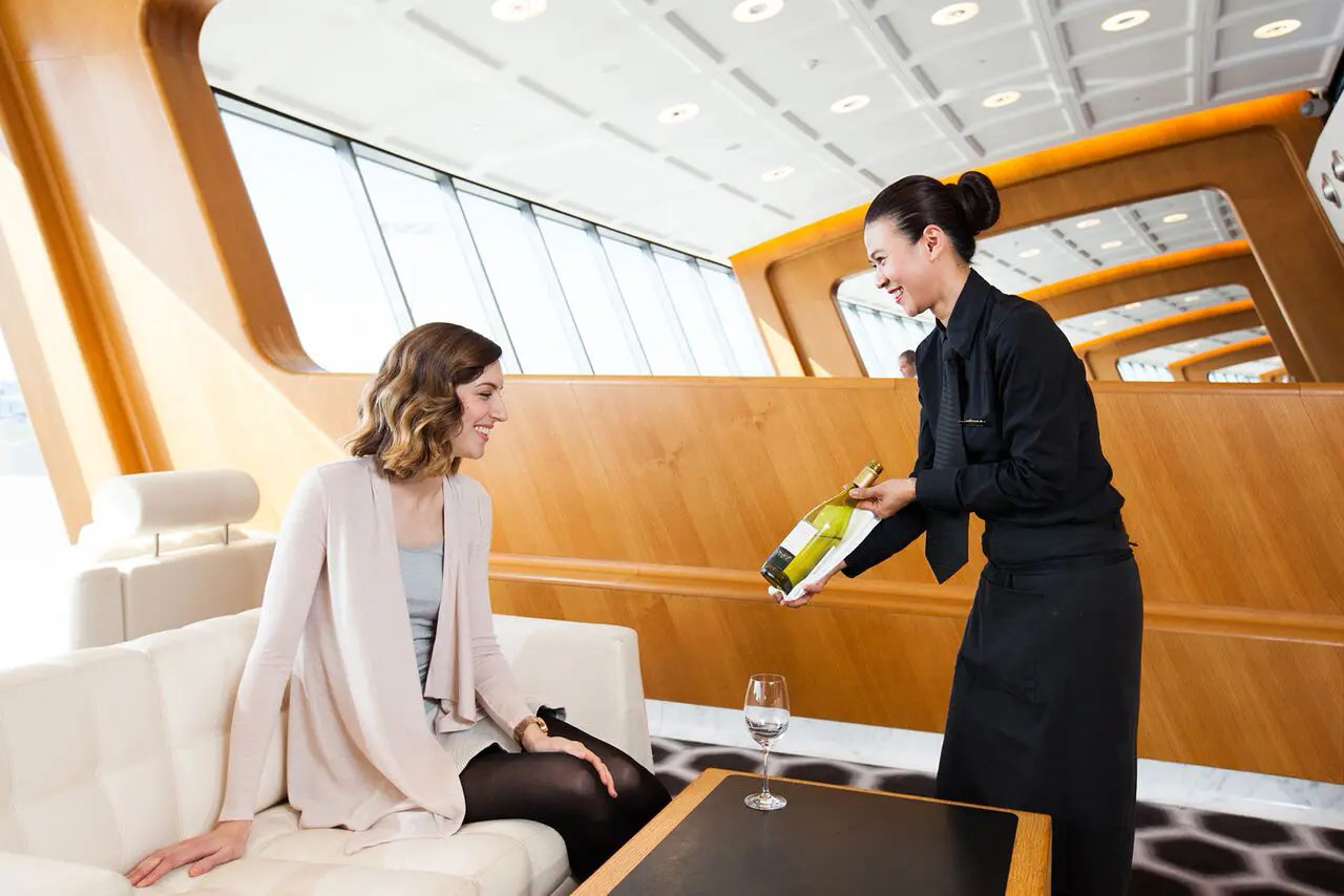Qantas and Rockpool celebrate 20 years of scrumptious success in the sky 6 Qantas First Class International Lounge, Sydney