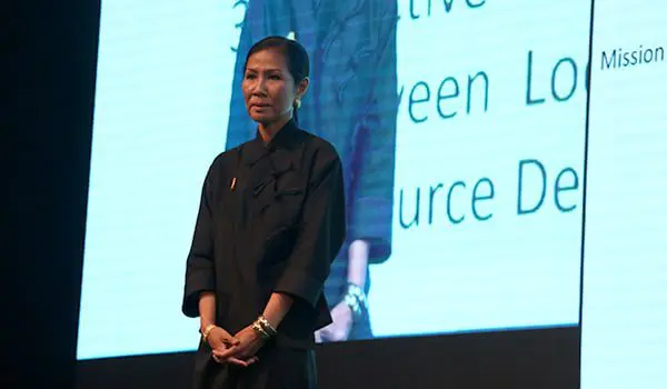 thai-minister-karryon3