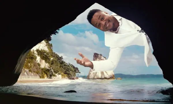 Air NZ's new safety video is here! Its 'Fantastical' with Katie Holmes & Cuba Gooding Jr. 12 Air New Zealand 3