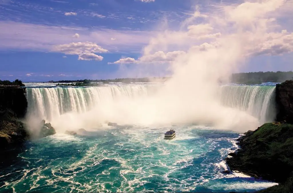 OH MACY'S! BOOK $599 FLIGHTS TO THE USA & CANADA THROUGH INSIGHT VACATIONS 15 Insight Vacations Niagra Falls