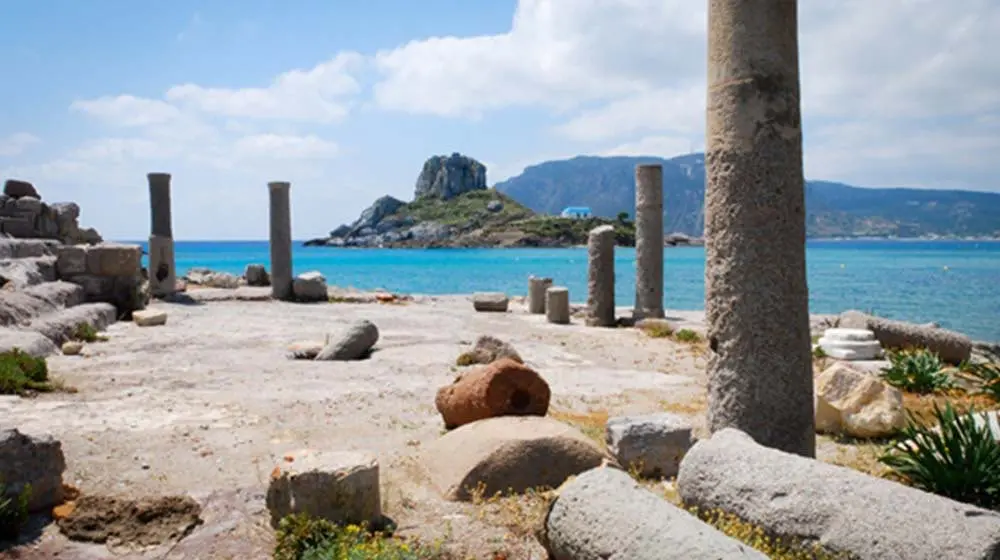 EARTHQUAKE HITS POPULAR TOURISM SPOTS IN GREECE & TURKEY