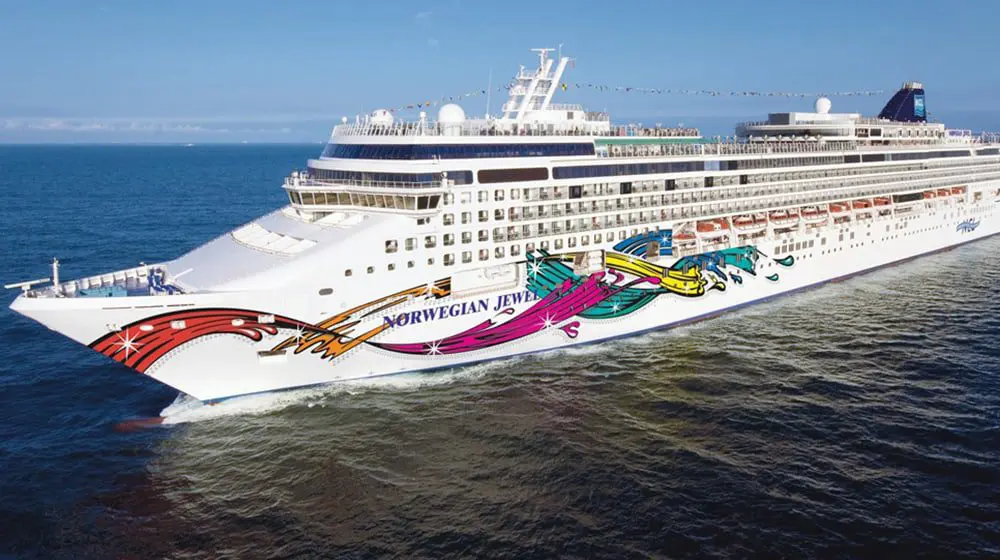 Norwegian Jewel feature