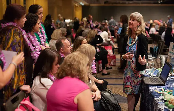 Music, dancing & prizes at Hawaii's biggest roadshow – register today! 21 fr1