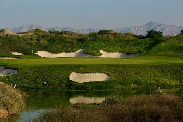 TOTAL INDULGENCE AWAITS YOU IN OMAN 26 AE0Q0034