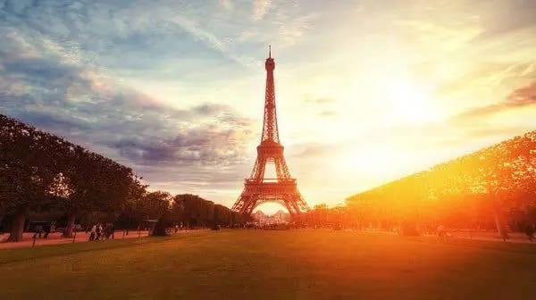 U GET THE ROSE: U by Uniworld's new bachie cruise 9 Image: Willian West/Unsplash