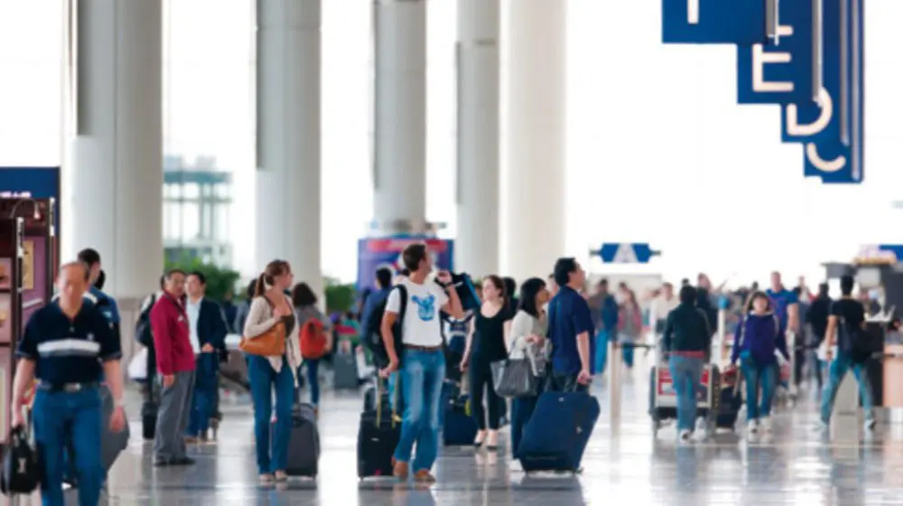 FLIGHT DISRUPTIONS CONTINUE AFTER HATO HITS HONG KONG