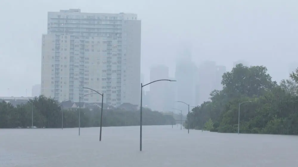 FLIGHTS DIVERTED FROM HOUSTON IN THE USA