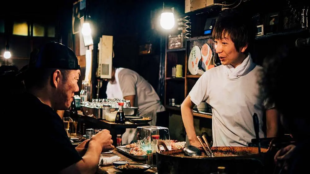 8 TIPS FOR EATING IN JAPAN FROM 2 PROS, INCLUDING A MASTERCHEF WINNER 6 Image: lan Pham