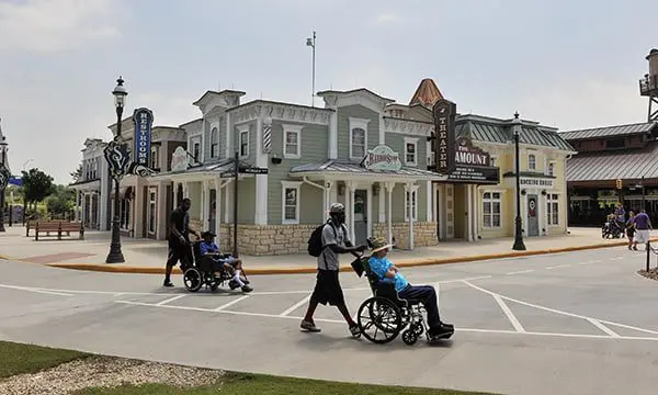 FATHER BUILDS A THEME PARK FOR HIS DAUGHTER WITH SPECIAL NEEDS 4 Morgans Wonderland 4