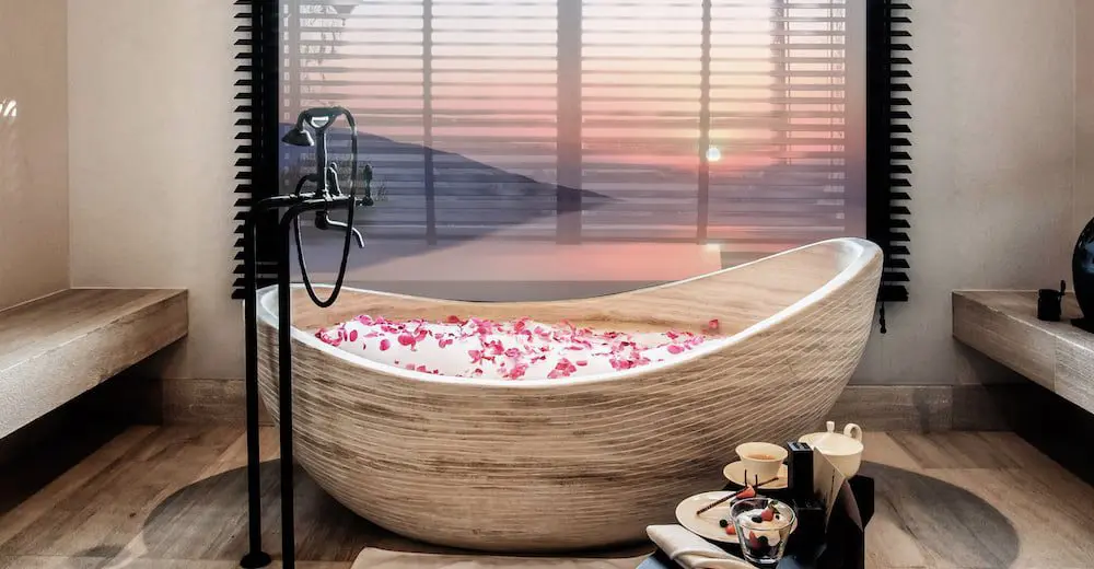 TOTAL INDULGENCE AWAITS YOU IN OMAN