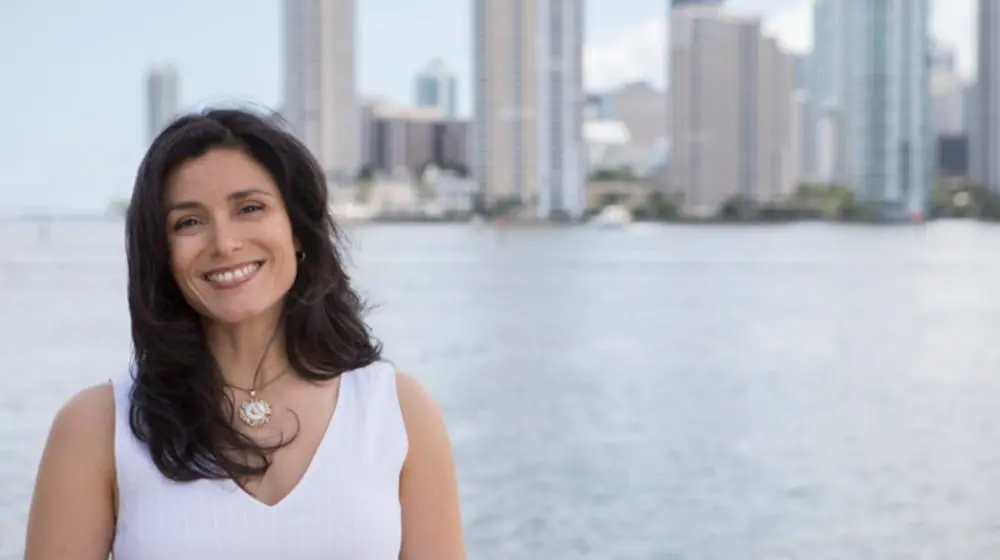 MOVERS & SHAKERS AT VISIT USA, AZAMARA CLUB CRUISES, WENDY WU TOURS & MORE