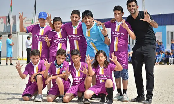 ETIHAD TRAVELS TO CHANGE THE LIVES OF YOUNG SYRIAN REFUGEES 12 Etihad Airways 2