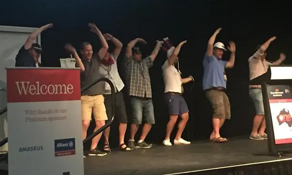 FIRST PICS OF TRAVELMANAGERS IN DARWIN ARE HERE & OBVS. THEY'RE AWESOME 18 TM 3 Guys Dancing
