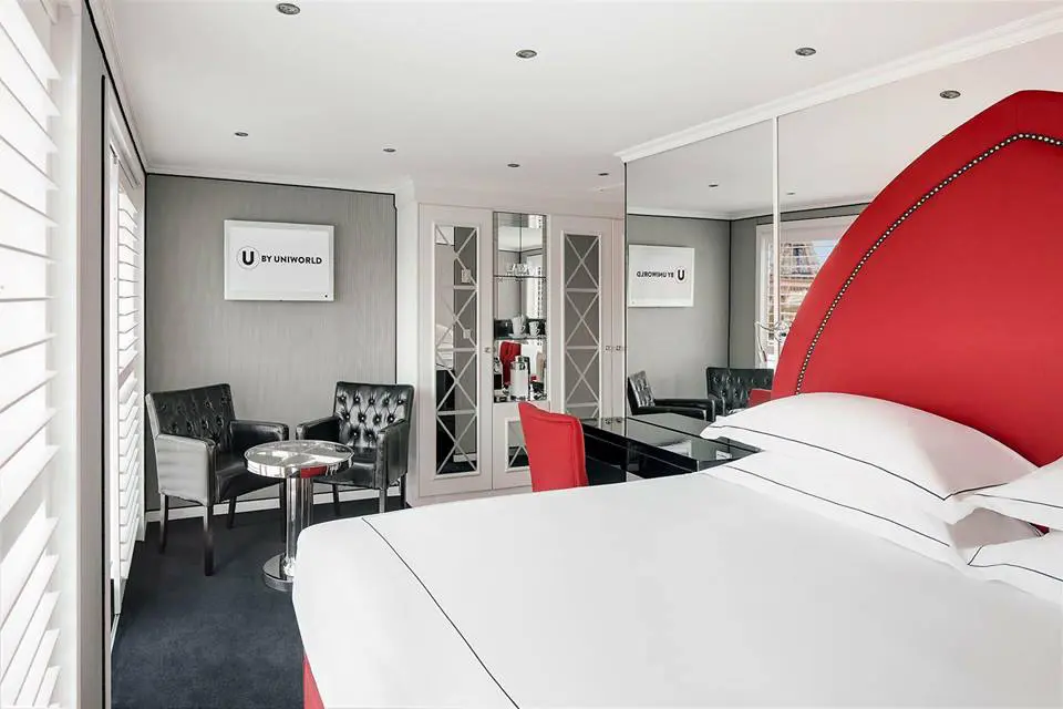 Why U by Uniworld is a total game changer for millennials who love to travel 20 22279806_1428589443926249_4481760096025720835_n