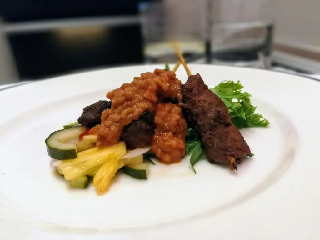 FLIGHT REVIEW: Oman Air Business Class - Kuala Lumpur - Muscat 70 Oman Air Review - Satay