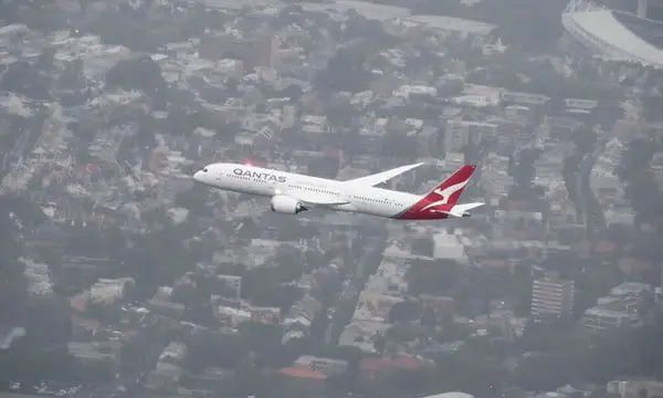 Qantas 787 5
