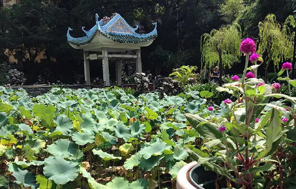 Step out and see the real Macao with these self-guided walking tours 32 oulec