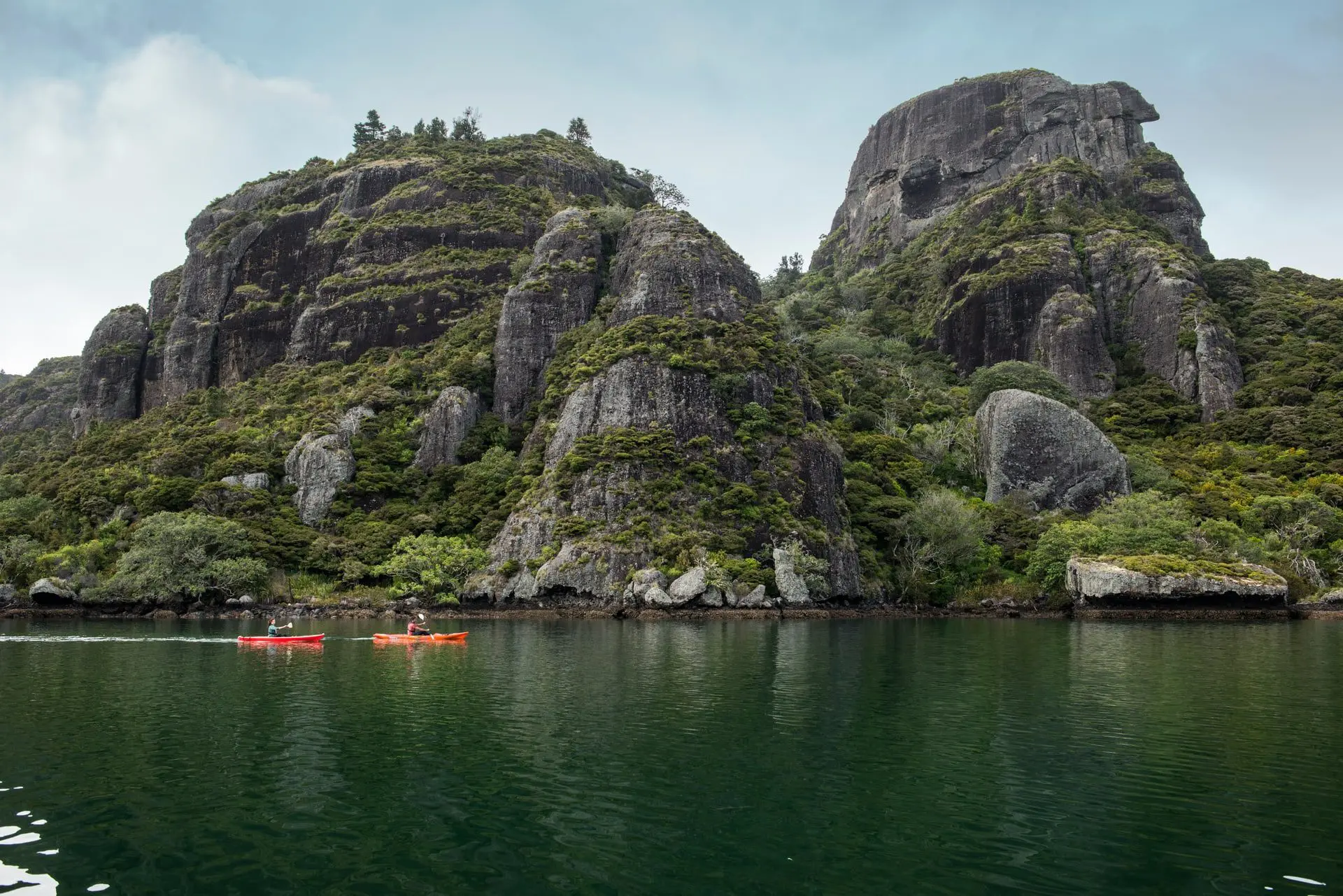 Don't tick New Zealand off the bucket list! You forgot to visit these two regions 11 A few hours from Auckland lies a world of stunning scenery. Image: