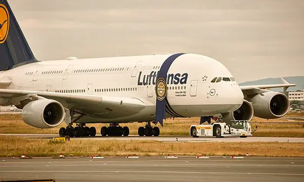 The ONLY 5-star airline in Europe is... Hint: there's a flapping bird on the plane tale 13 Lufthansa