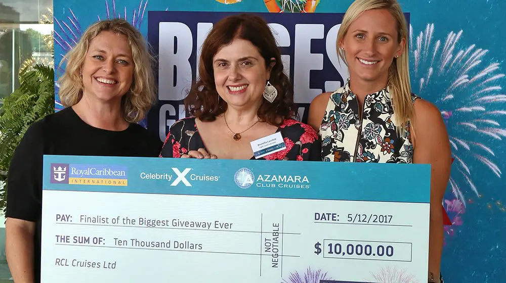 A Flight Centre Agent just WON $10,000!